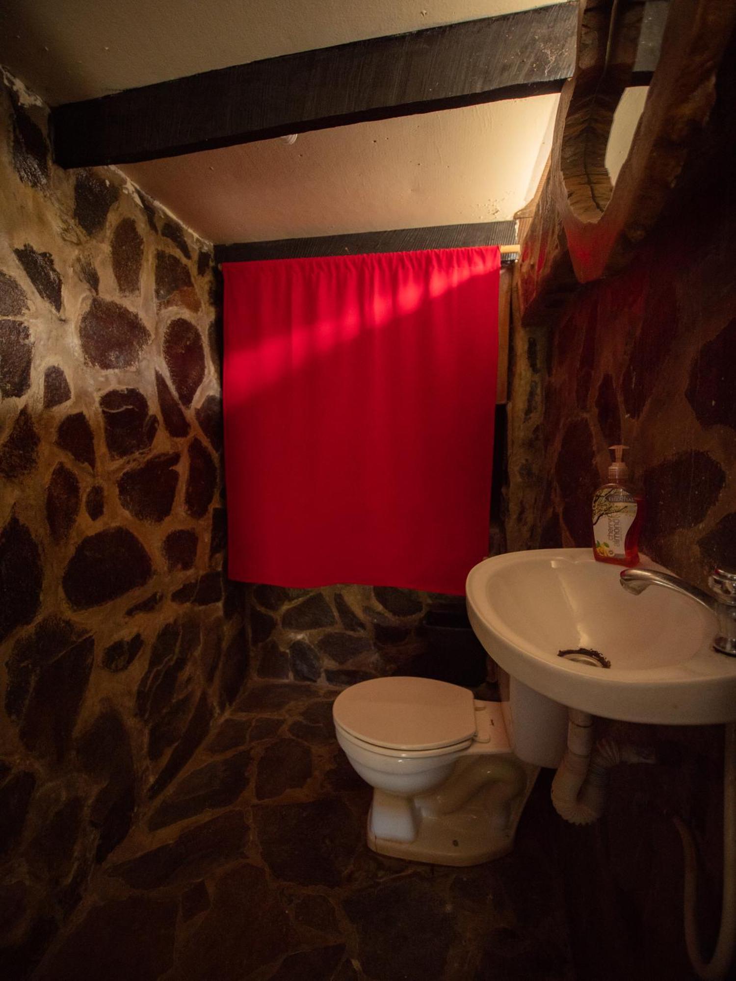 Cabañas Lobotepe, 1 bedroom apartment with bay view, 3 blocks from beach&center of San Juan San Juan del Sur Exterior foto